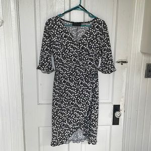 Connected Apparel size 10 black and white “cherry” pattern